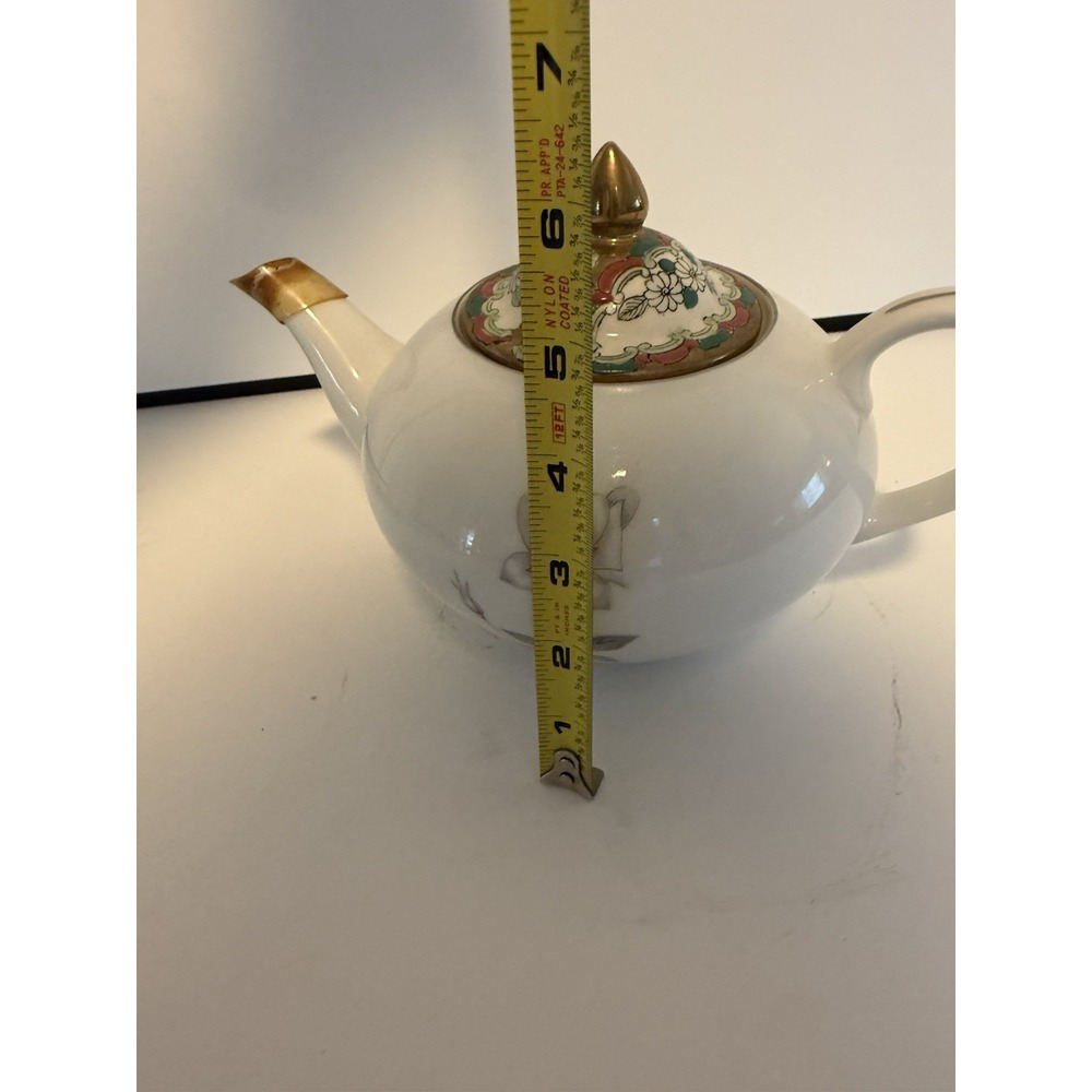 Vintage Queen's Royal Fine China Japan Teapot Gold Floral Mid Century Porcelain - Picture 8 of 8